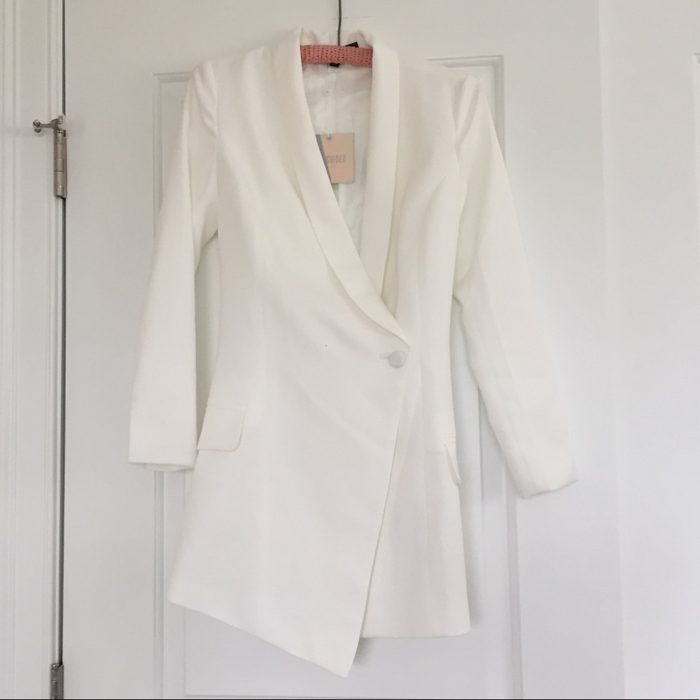 NEW W TAGS MISGUIDED Blazer dress. Size 0, UK 4.